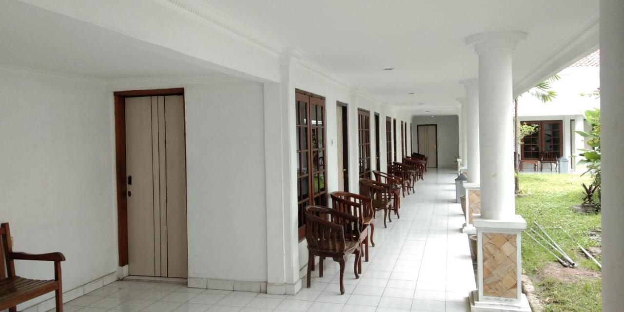 Hotel Sanashtri By Shm Bonorejo Εξωτερικό φωτογραφία